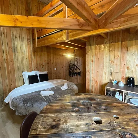 La Tonneau - Les Pieds Dans Le Pre Country house *